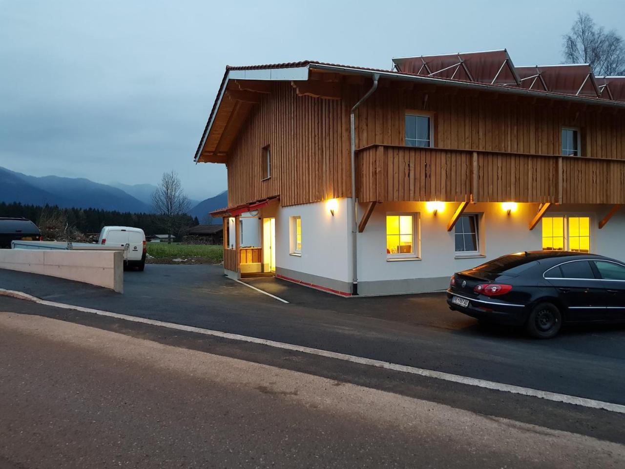 Gaestehaus Am Hahnenkamm Reutte Kültér fotó